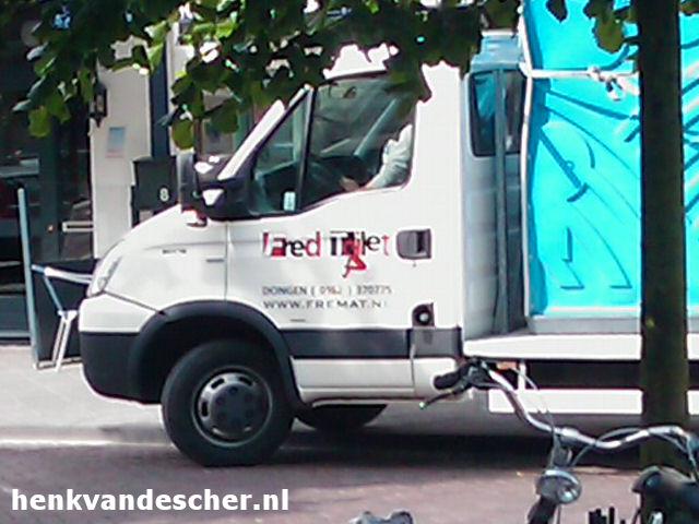 Fred Toilet :: Fred Toilet