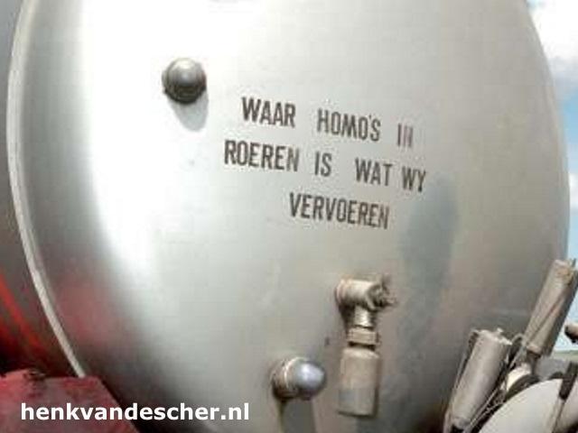 Onbekend :: Waar homo's in roeren is wat wij vervoeren